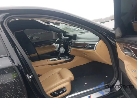 2018 BMW 740I z USA, uszkodzony, nr VIN WBA7E2C54JG741518